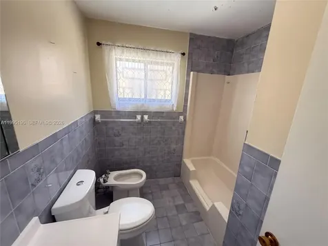 4191 W 18 Avenue Hialeah FL 33012
