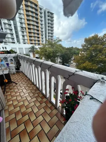 777 SW 9th Avenue Miami FL 33130