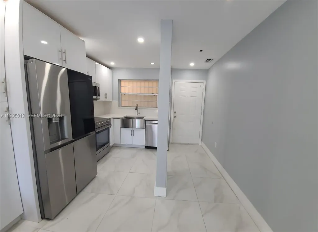 453 SW 2nd Street Miami FL 33130