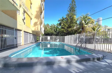 453 SW 2nd Street Miami FL 33130