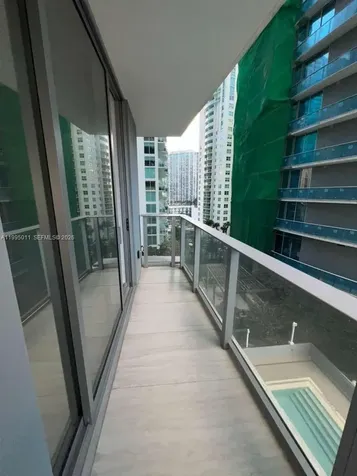 77 SE 5th Miami FL 33131
