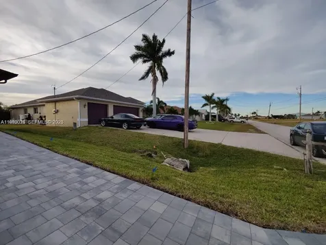 716 NW 37th Avenue Cape Coral FL 33993