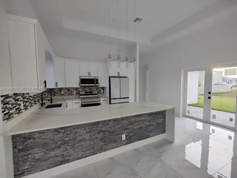 716 NW 37th Avenue Cape Coral FL 33993