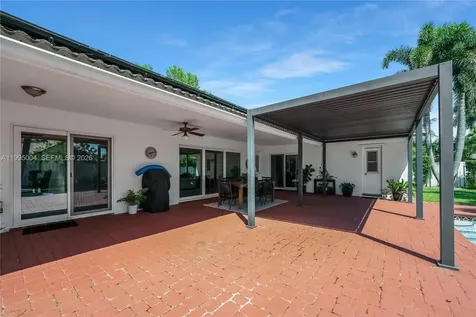 9600 NW 18th Street Plantation FL 33322