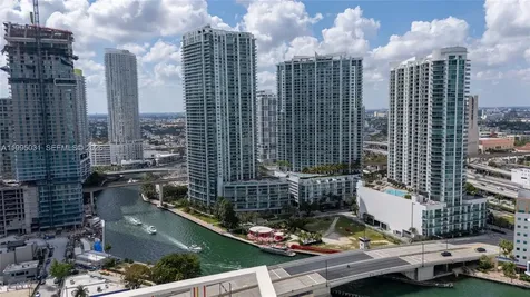31 SE 6th Street Miami FL 33131