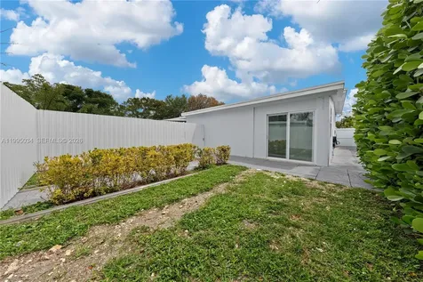 5727 SW 3rd Street Miami FL 33144