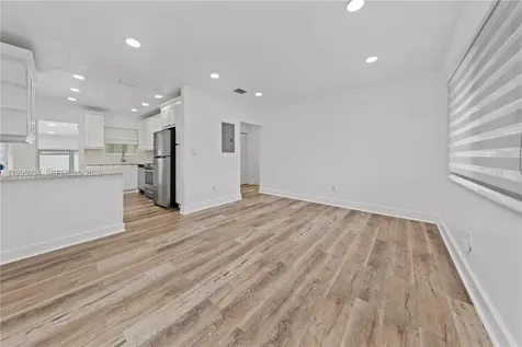 5727 SW 3rd Street Miami FL 33144