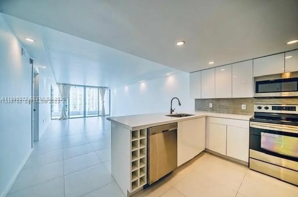 555 NE 15th Street Miami FL 33132