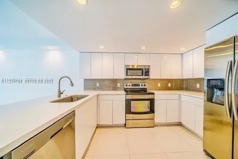 555 NE 15th Street Miami FL 33132