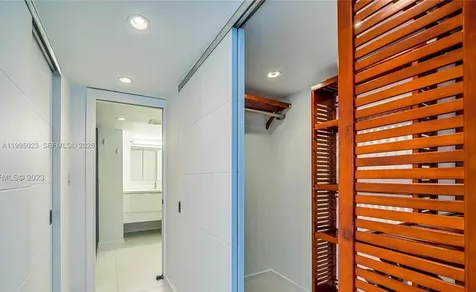 555 NE 15th Street Miami FL 33132