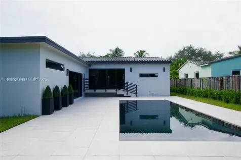 2155 SW 25th Terrace Miami FL 33133
