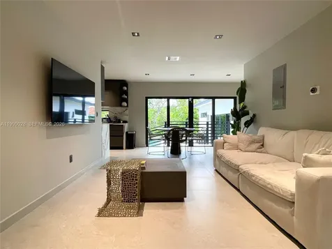 2155 SW 25th Terrace Miami FL 33133