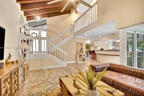 1610 W Sandpiper Circle Pembroke Pines FL 33026