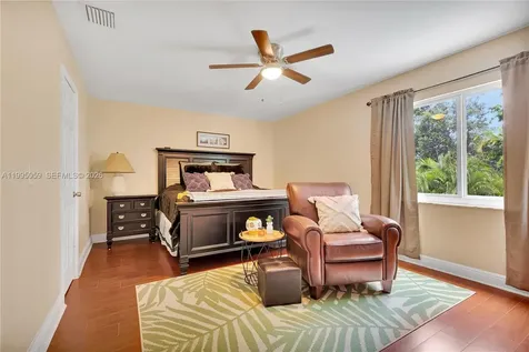 1610 W Sandpiper Circle Pembroke Pines FL 33026