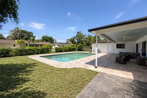 1341 NW 71st Avenue Plantation FL 33313