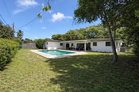 1341 NW 71st Avenue Plantation FL 33313
