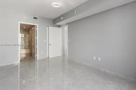 488 NE 18th Street Miami FL 33132