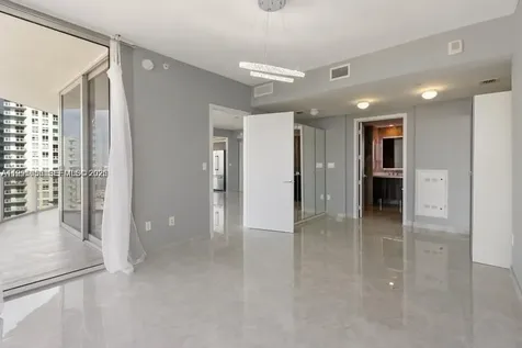 488 NE 18th Street Miami FL 33132