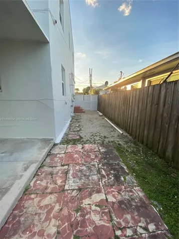 2833 SW 38th Avenue Miami FL 33134