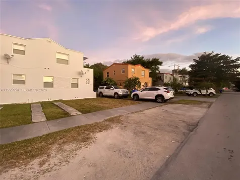 2833 SW 38th Avenue Miami FL 33134