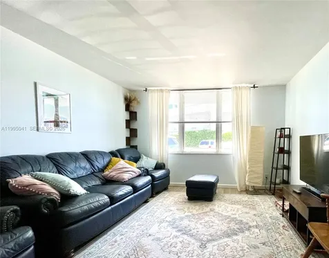 1913 S Ocean Drive Hallandale Beach FL 33009