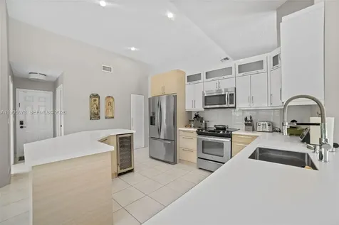 11021 NW 7th Street Plantation FL 33324