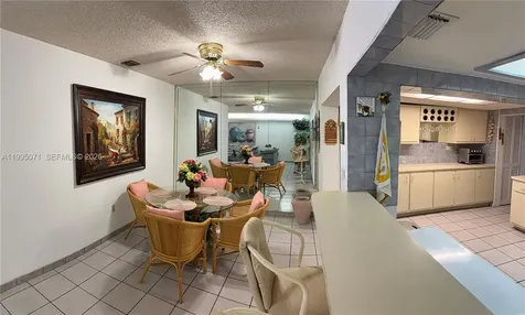7725 W 10th Avenue Hialeah FL 33014