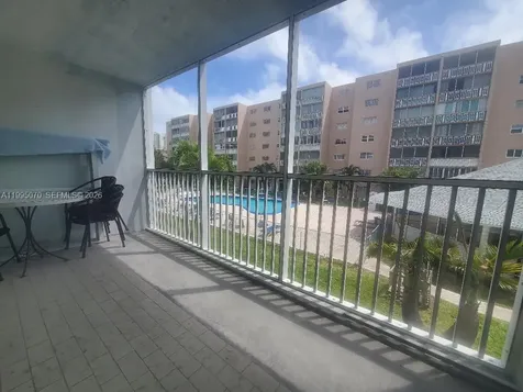 319 NE 14th Avenue Hallandale Beach FL 33009