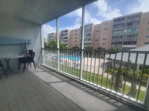 319 NE 14th Avenue Hallandale Beach FL 33009