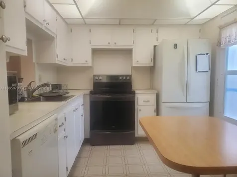 319 NE 14th Avenue Hallandale Beach FL 33009