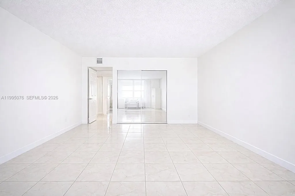 3800 S Ocean Drive Hollywood FL 33019
