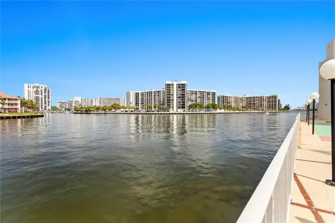 3800 S Ocean Drive Hollywood FL 33019