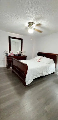 18921 W Oakmont Drive Hialeah FL 33015