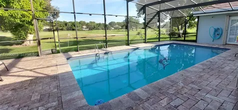 18921 W Oakmont Drive Hialeah FL 33015