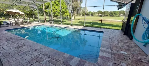 18921 W Oakmont Drive Hialeah FL 33015