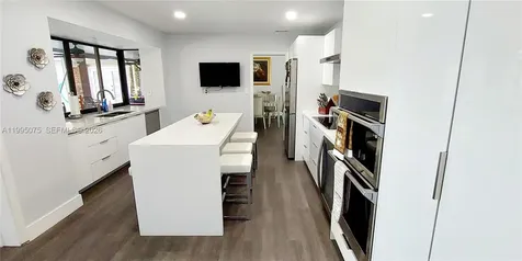 18921 W Oakmont Drive Hialeah FL 33015