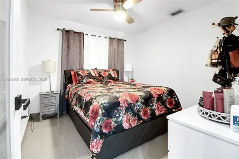 2330 W 6th Court Hialeah FL 33010