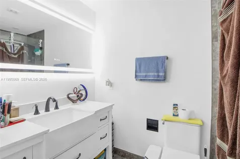 2330 W 6th Court Hialeah FL 33010