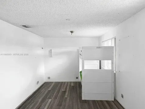 2330 W 6th Court Hialeah FL 33010