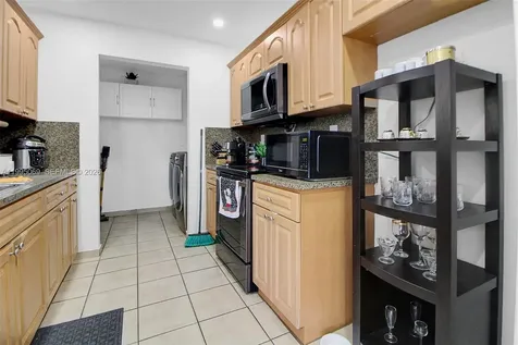 2330 W 6th Court Hialeah FL 33010