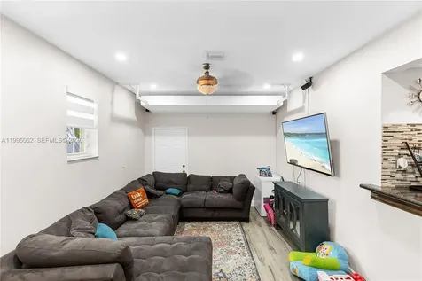 6330 Funston Street Hollywood FL 33023