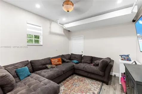 6330 Funston Street Hollywood FL 33023