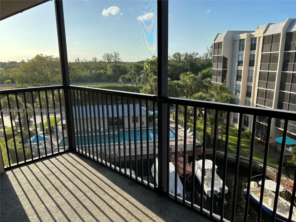 21 Royal Palm Way Boca Raton FL 33432