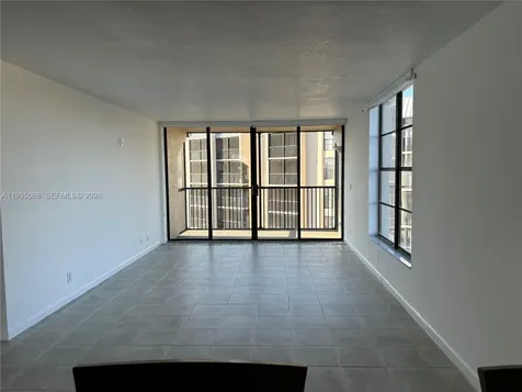 21 Royal Palm Way Boca Raton FL 33432