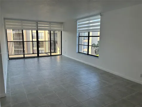 21 Royal Palm Way Boca Raton FL 33432