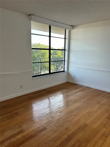 21 Royal Palm Way Boca Raton FL 33432
