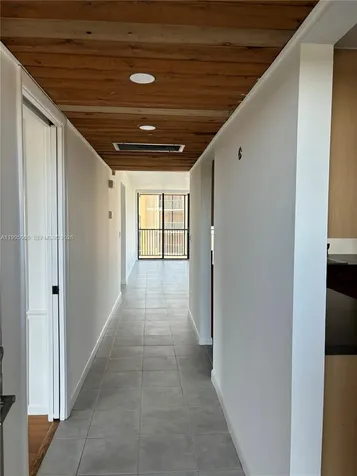 21 Royal Palm Way Boca Raton FL 33432