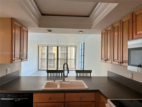 21 Royal Palm Way Boca Raton FL 33432