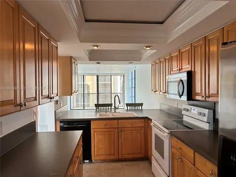 21 Royal Palm Way Boca Raton FL 33432