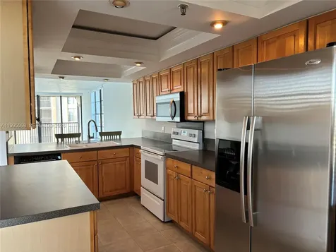 21 Royal Palm Way Boca Raton FL 33432